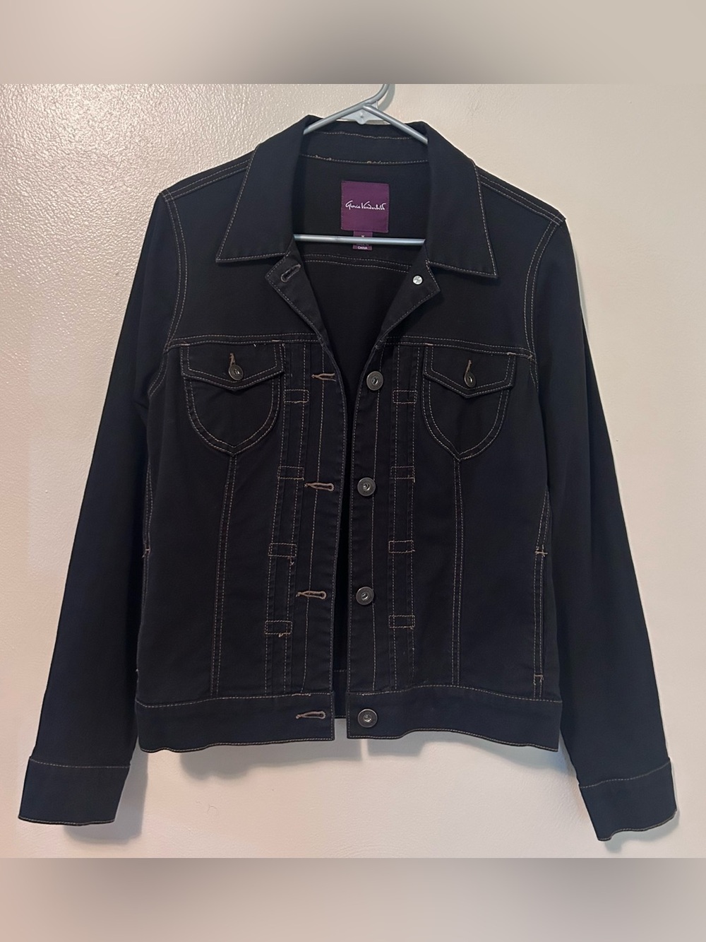 Gloria Vanderbilt Black Denim Jacket with Contrast Stitching